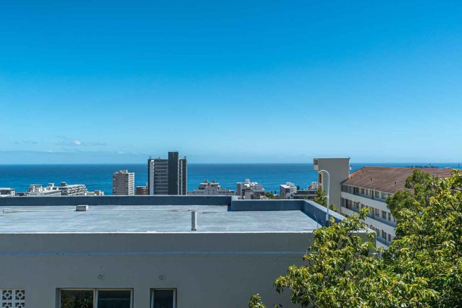 2 Bedroom Property for Sale in Sea Point Western Cape